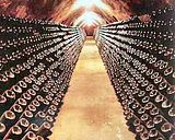 th_Caves-W-Champagne.jpg
